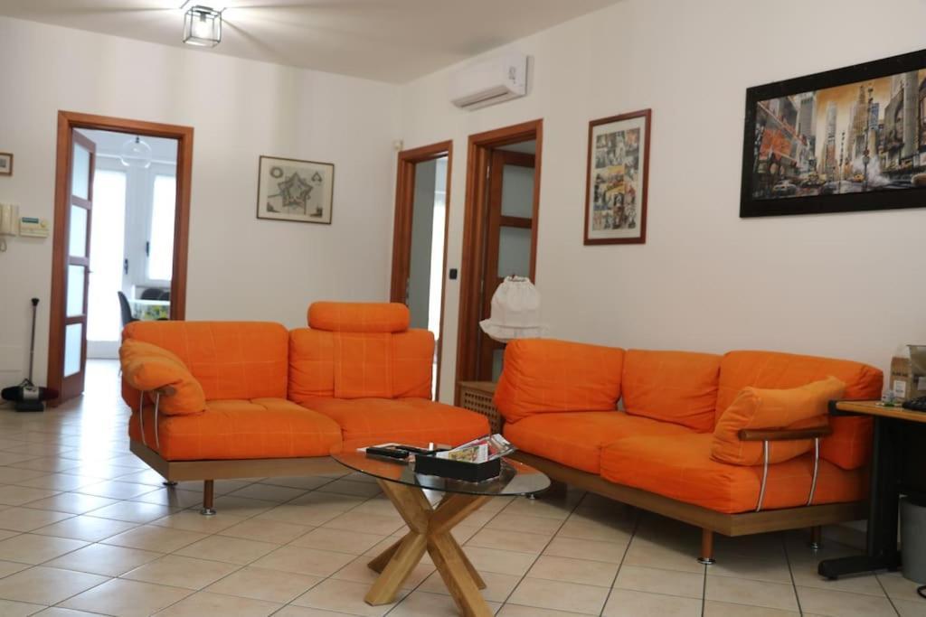 Appartement Officium Su Piazzetta à Turin Extérieur photo